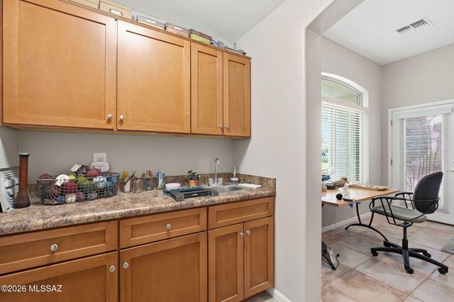 38327 S Arroyo Way, Tucson, AZ 85739