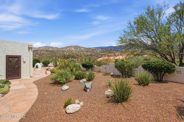 38327 S Arroyo Way, Tucson, AZ 85739
