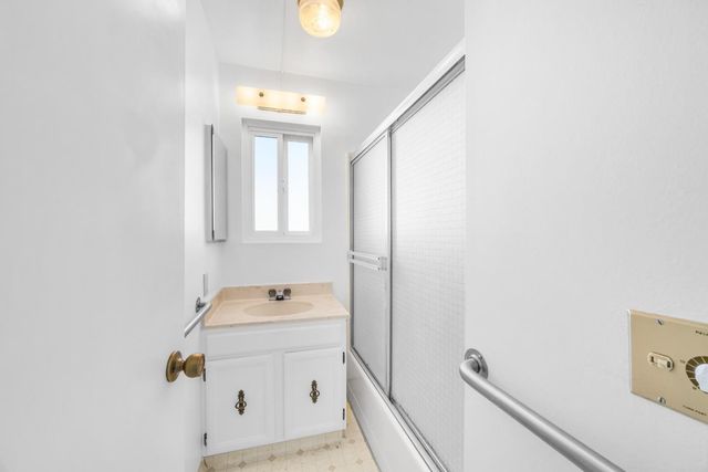 514 6th Street, Pacific Grove, CA 93950