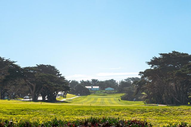 514 6th Street, Pacific Grove, CA 93950