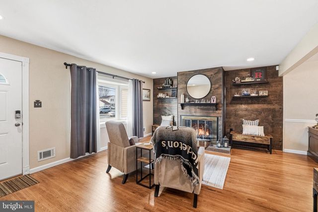 1038 ESTATES BLVD, Hamilton, NJ 08690