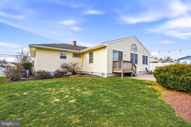 1038 ESTATES BLVD, Hamilton, NJ 08690