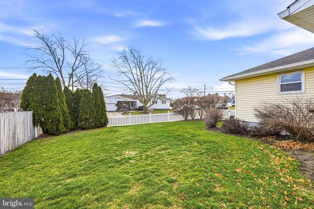 1038 ESTATES BLVD, Hamilton, NJ 08690