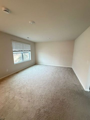 677 Birdie Dr, Spring Hill, TN 37174