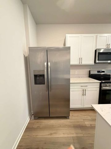 677 Birdie Dr, Spring Hill, TN 37174