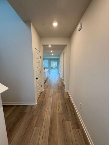 677 Birdie Dr, Spring Hill, TN 37174