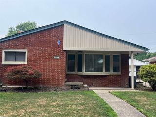 24513 Ursuline Street, Saint Clair Shores, MI 48080