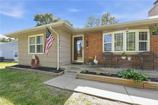 7502 N Wayne Avenue, Gladstone, MO 64118