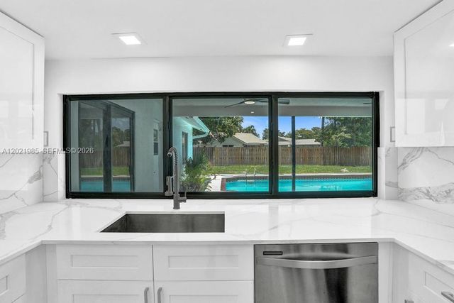 8775 SW 1st Pl, Coral Springs, FL 33071