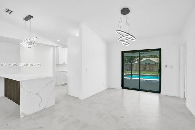 8775 SW 1st Pl, Coral Springs, FL 33071