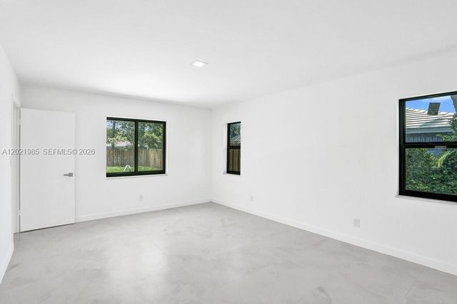 8775 SW 1st Pl, Coral Springs, FL 33071