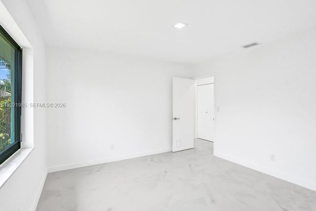 8775 SW 1st Pl, Coral Springs, FL 33071