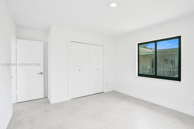8775 SW 1st Pl, Coral Springs, FL 33071