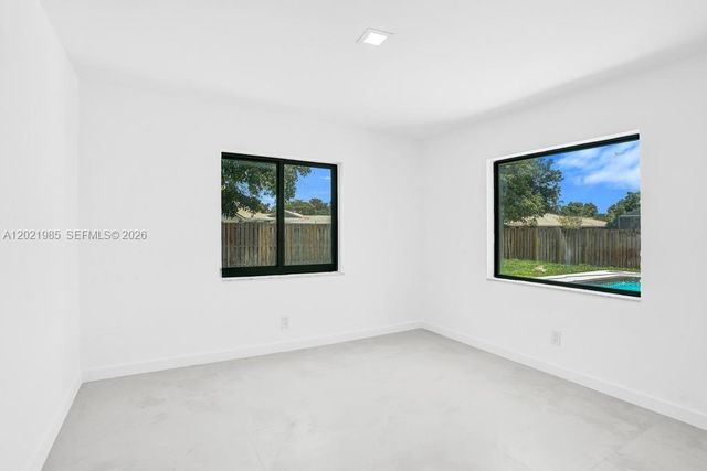 8775 SW 1st Pl, Coral Springs, FL 33071