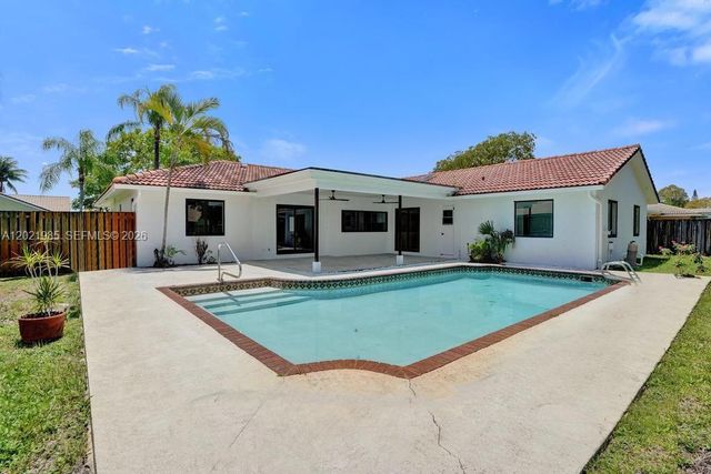 8775 SW 1st Pl, Coral Springs, FL 33071