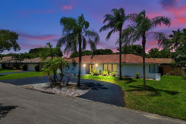 8775 SW 1st Pl, Coral Springs, FL 33071