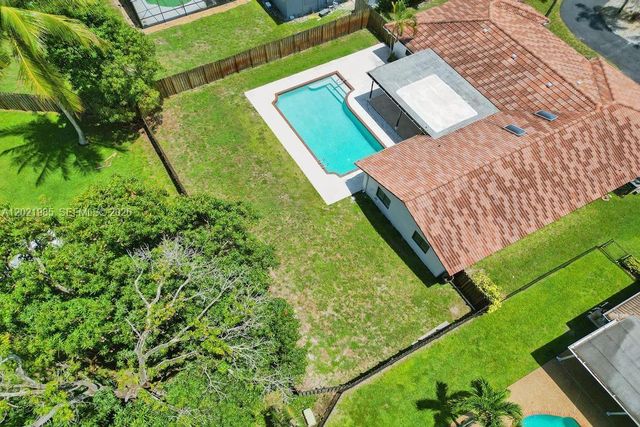 8775 SW 1st Pl, Coral Springs, FL 33071