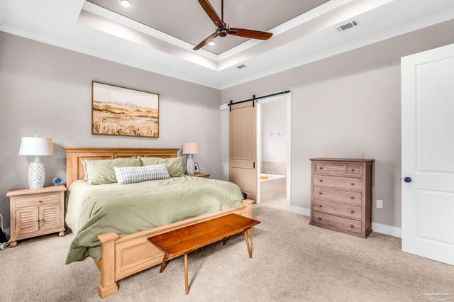 1649 Hatton St, Pensacola, FL 32503