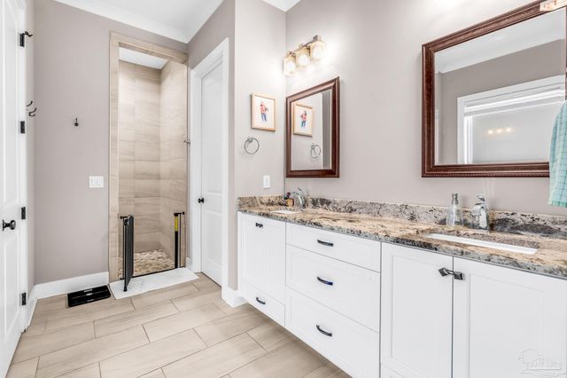 1649 Hatton St, Pensacola, FL 32503