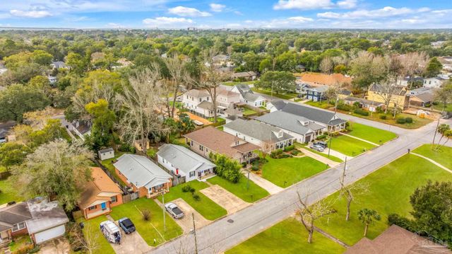 1649 Hatton St, Pensacola, FL 32503