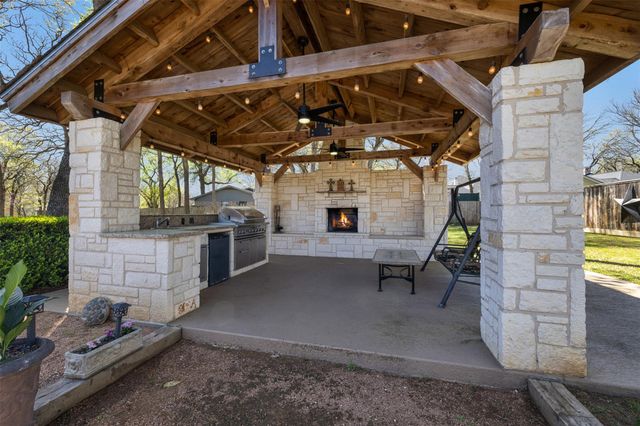 800 Copperas DR, Caldwell, TX 77836