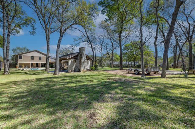 800 Copperas DR, Caldwell, TX 77836