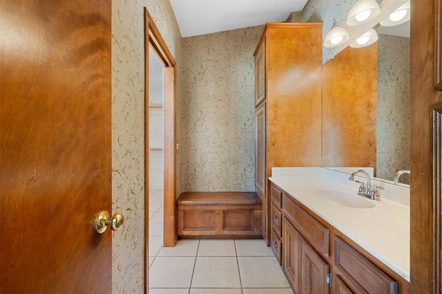 800 Copperas DR, Caldwell, TX 77836