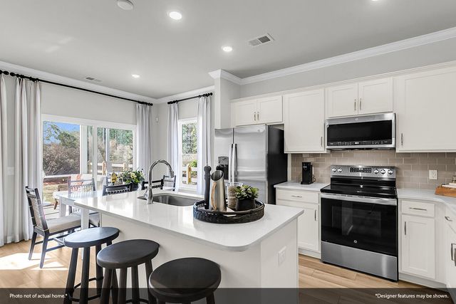 107 Old Creek Court, Goose Creek, SC 29445