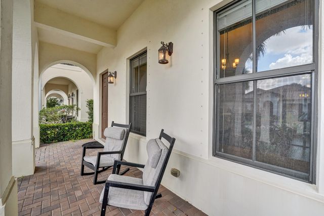 3946 NW 84th Way, Cooper City, FL 33024
