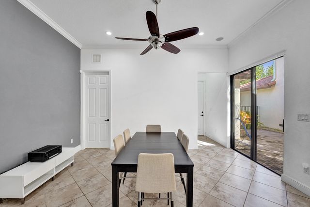 3946 NW 84th Way, Cooper City, FL 33024