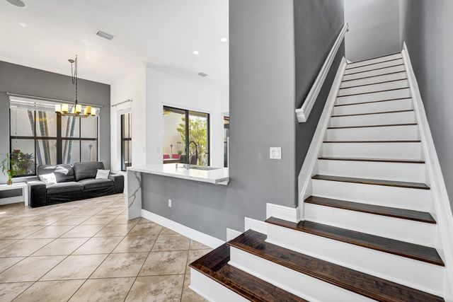 3946 NW 84th Way, Cooper City, FL 33024