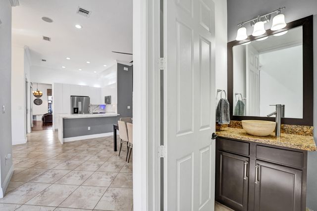 3946 NW 84th Way, Cooper City, FL 33024