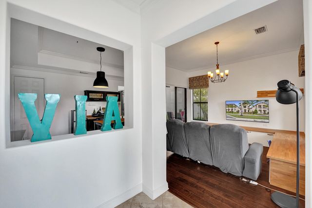 3946 NW 84th Way, Cooper City, FL 33024