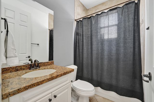 3946 NW 84th Way, Cooper City, FL 33024
