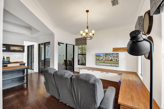 3946 NW 84th Way, Cooper City, FL 33024