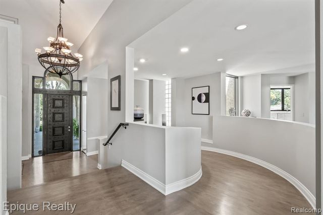 4912 Oakwood Court, Commerce Twp, MI 48382