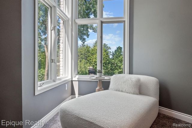 4912 Oakwood Court, Commerce Twp, MI 48382