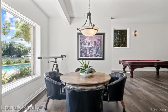 4912 Oakwood Court, Commerce Twp, MI 48382