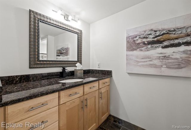 4912 Oakwood Court, Commerce Twp, MI 48382