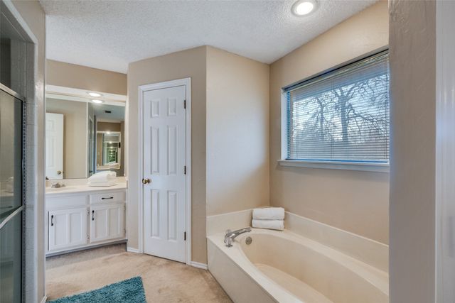 803 Twin Creek Drive, Mansfield, TX 76063