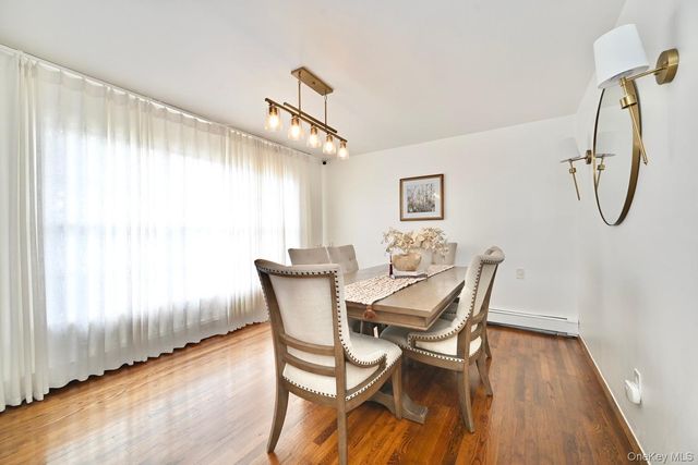 371 N Iowa Avenue, Massapequa, NY 11758