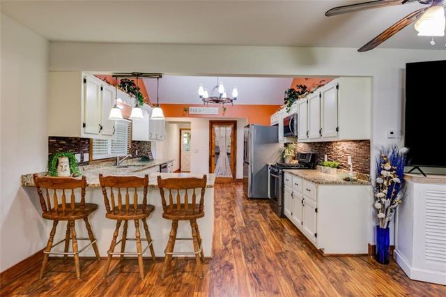 894 Lake Circle Rd, Buchanan, GA 30113