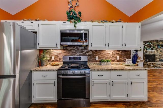 894 Lake Circle Rd, Buchanan, GA 30113