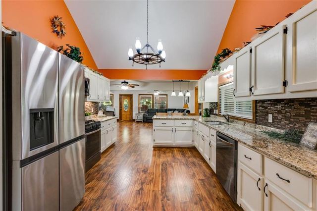 894 Lake Circle Rd, Buchanan, GA 30113