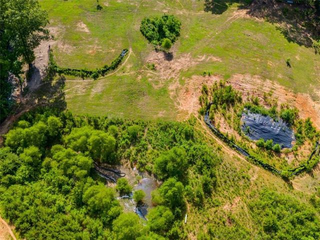 894 Lake Circle Rd, Buchanan, GA 30113