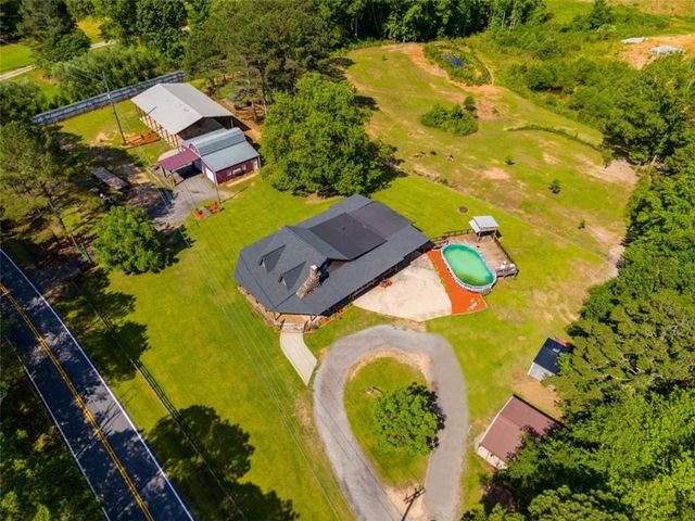 894 Lake Circle Rd, Buchanan, GA 30113