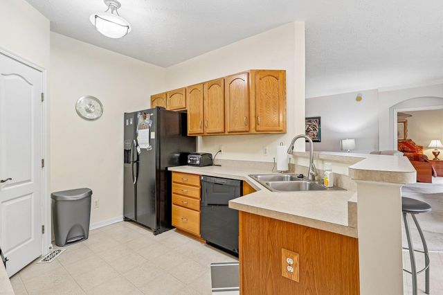 2026 Stonewall Trail, Florence, KY 41042