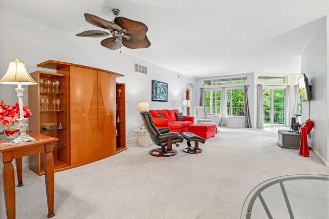 2026 Stonewall Trail, Florence, KY 41042
