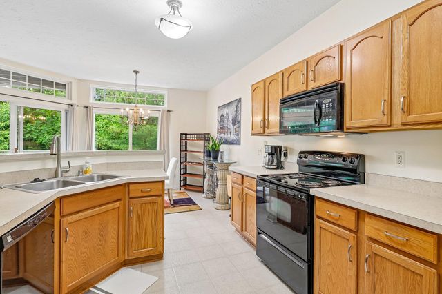 2026 Stonewall Trail, Florence, KY 41042