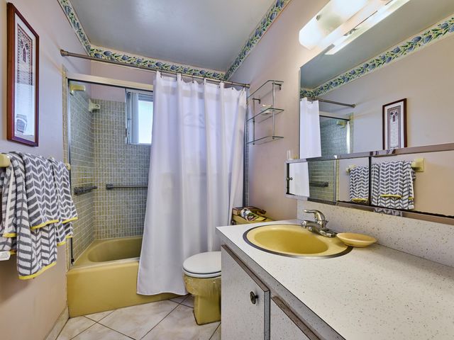 2804 Crosley Drive E F, West Palm Beach, FL 33415